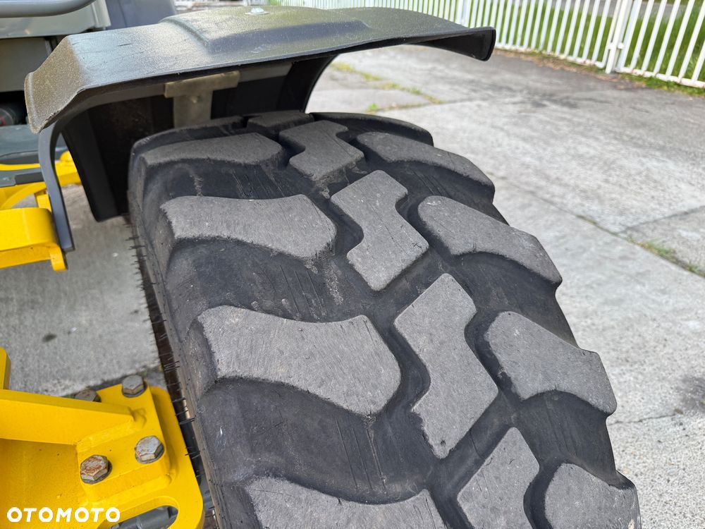 Wacker Neuson Ładowarka WL52 - 29