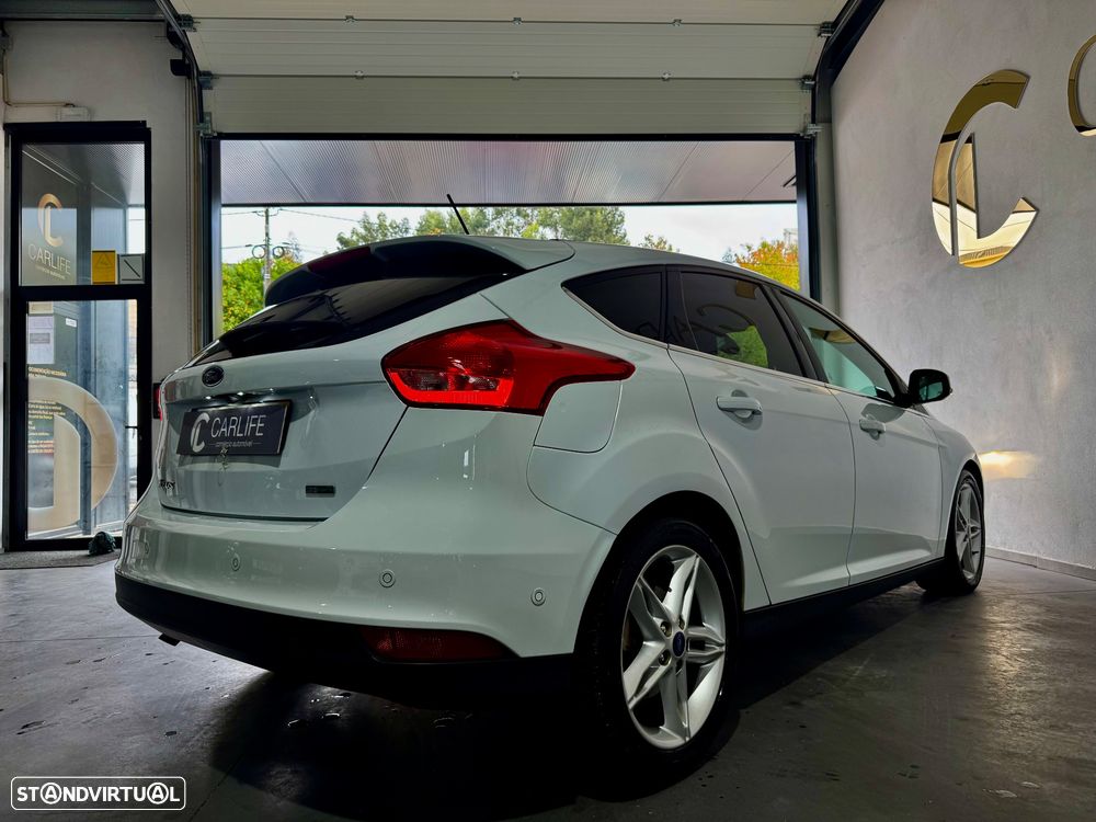 Ford Focus 1.0 SCTi Titanium - 19