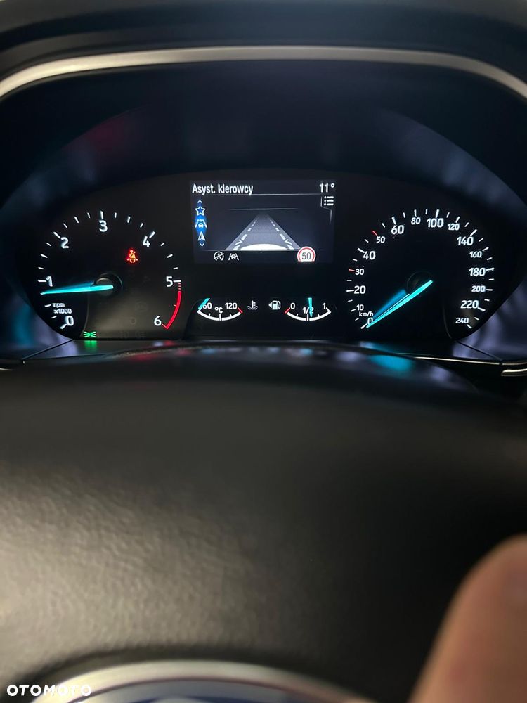 Ford Focus 1.5 EcoBlue STart-Stopp-System TITANIUM - 9