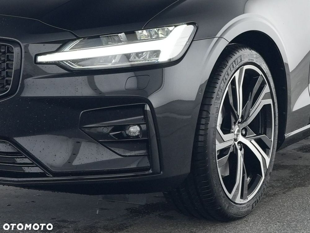 Volvo V60 B4 B DKG Ultra Dark - 10