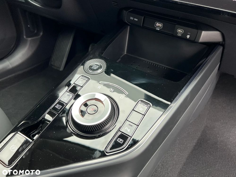 Kia Niro 1.6 GDI Hybrid Business Line - 37
