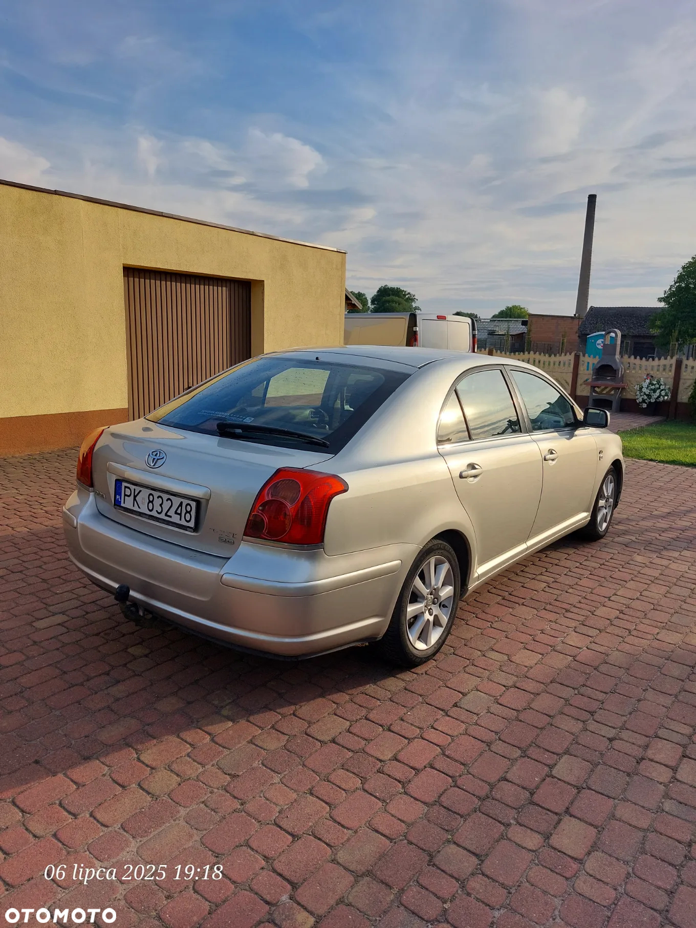 Toyota Avensis 2.0 D-4D Sol Plus - 3