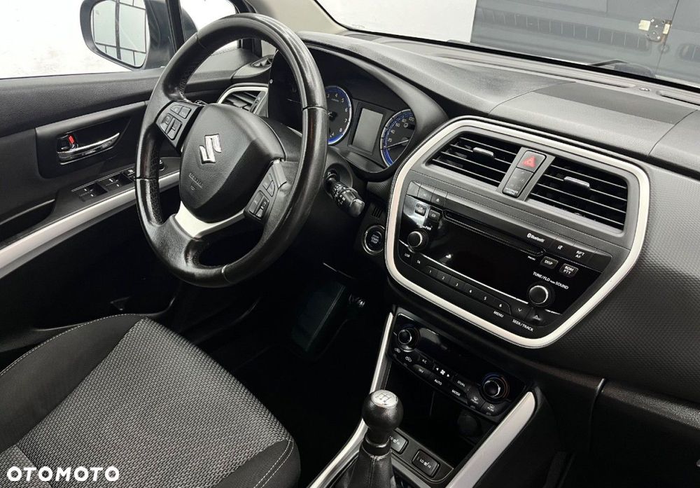 Suzuki SX4 S-Cross 1.6 Premium 4WD - 9