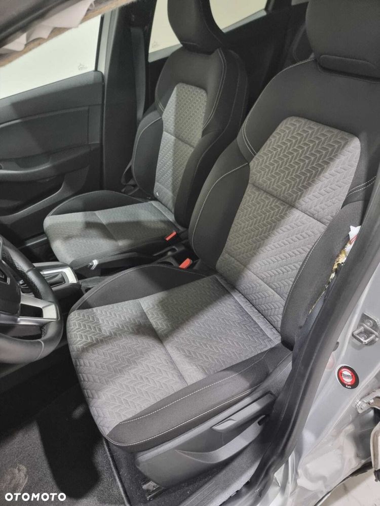 Renault Clio - 16
