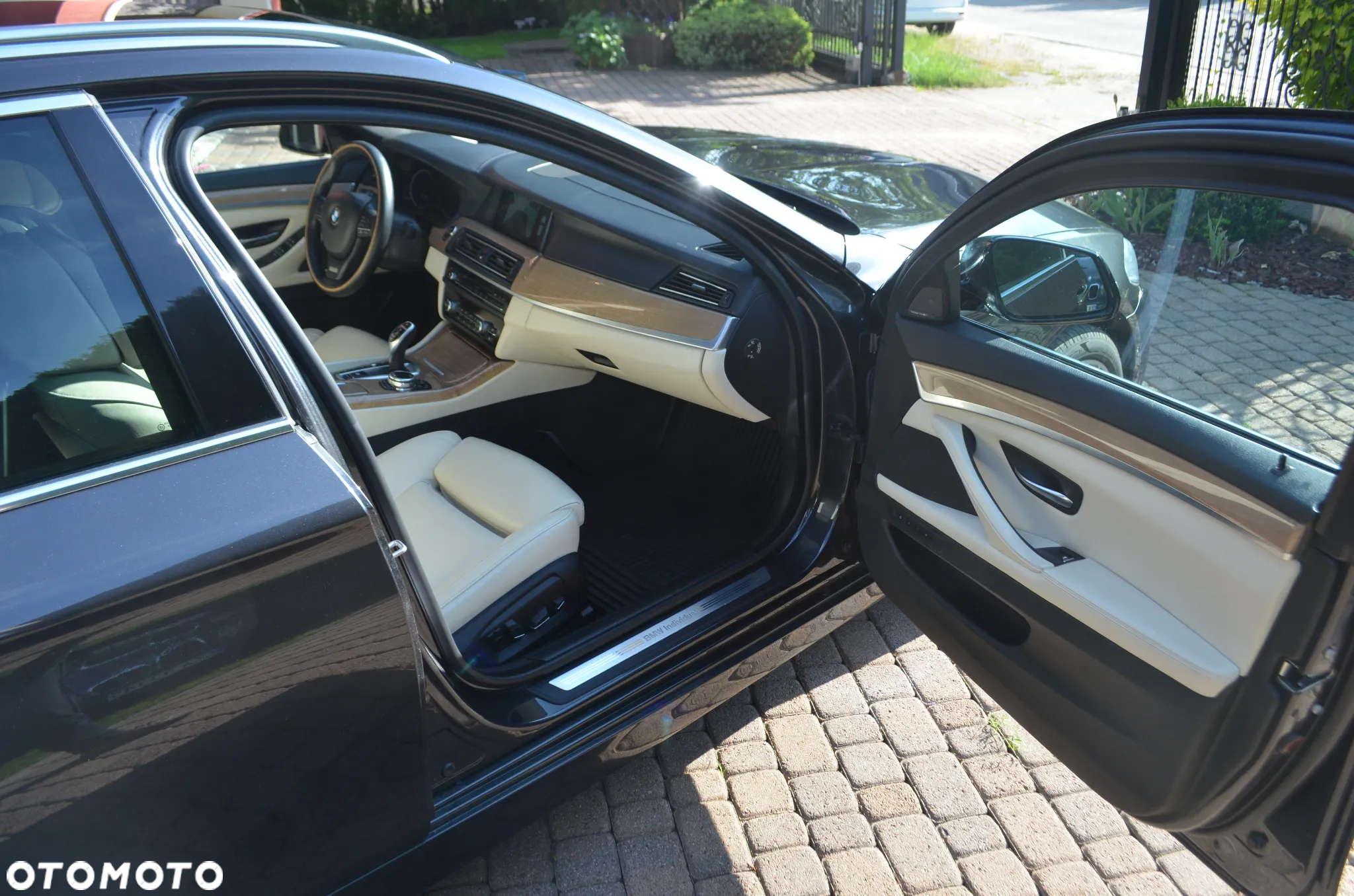 BMW Seria 5 530d xDrive Luxury Line - 9