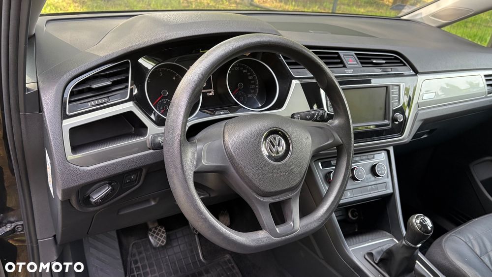 Volkswagen Touran 1.6 TDI SCR (BlueMotion Technology) Comfortline - 19