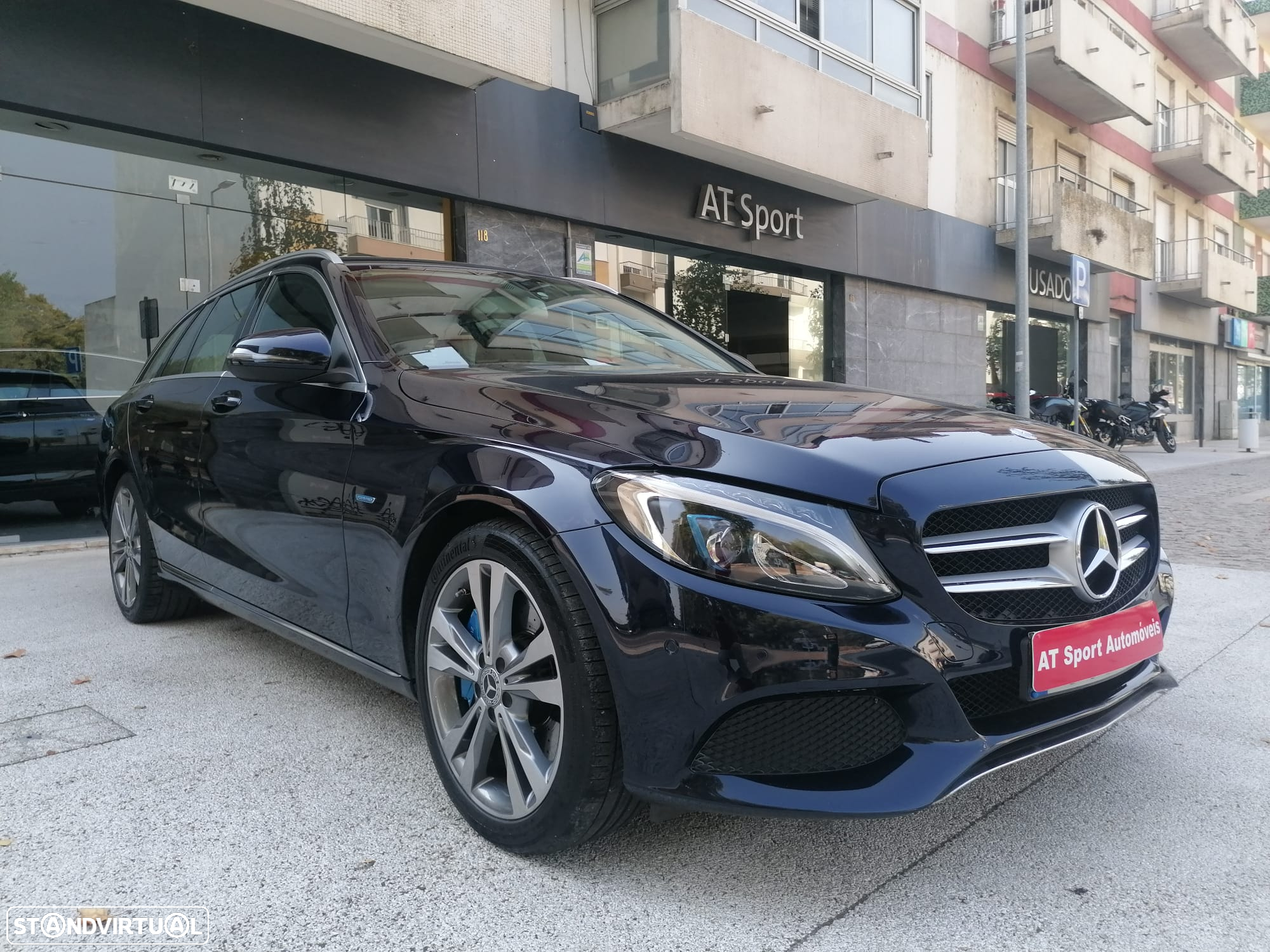 Mercedes-Benz C 350 e - 24