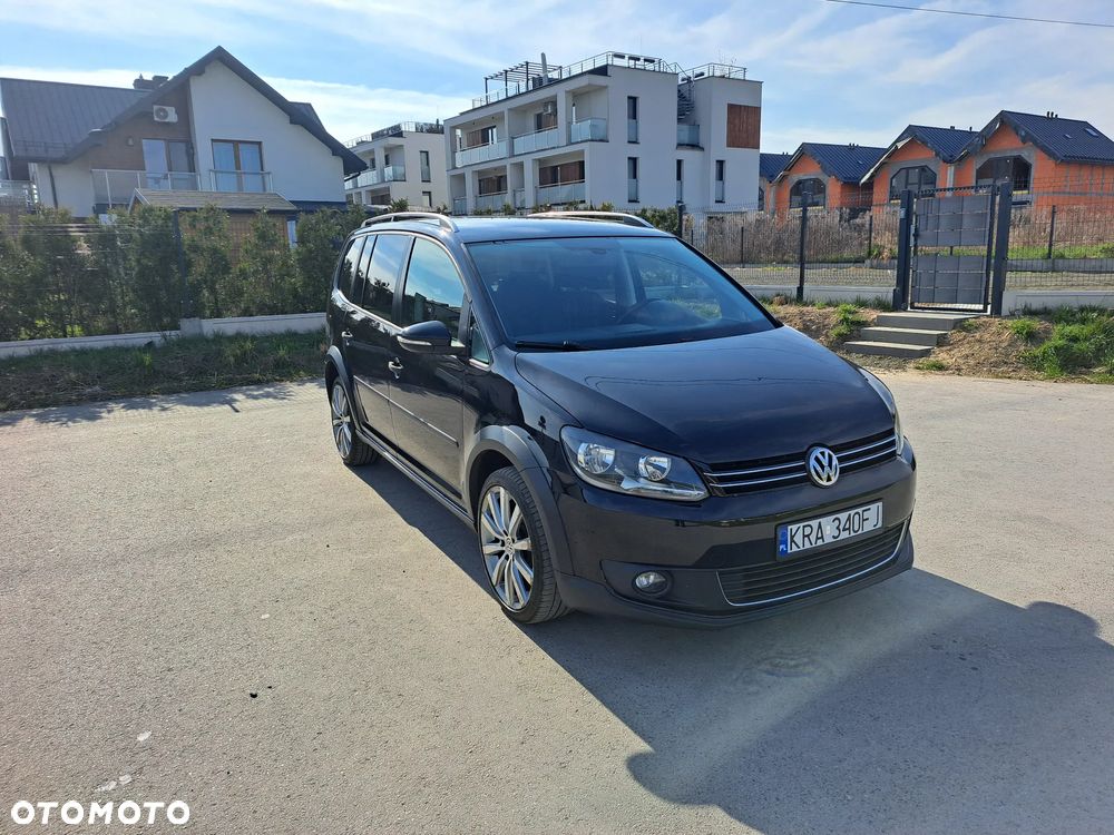 Volkswagen Touran 1.4 TSI Cross - 3