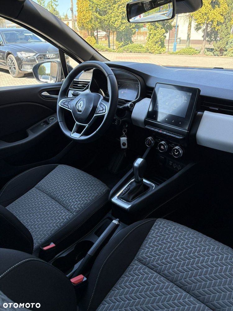 Renault Clio - 9