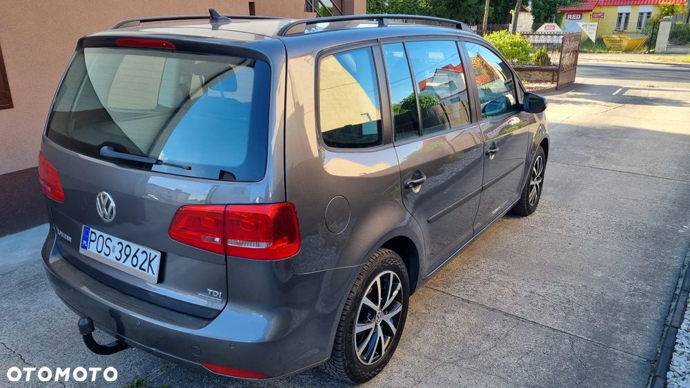 Volkswagen Touran 1.6 TDI DPF BlueMotion Technology Comfortline - 15