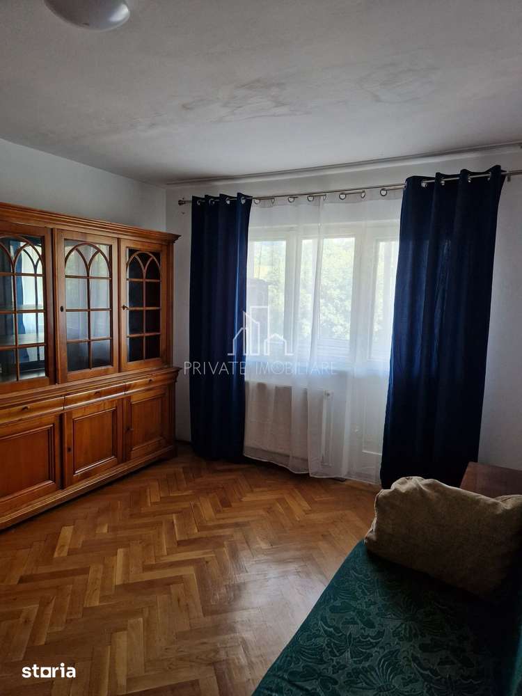 Apartament 3 camere De Inchiriat, Zona 7 Noiembrie, langa Piata/Profi — fotografia 1