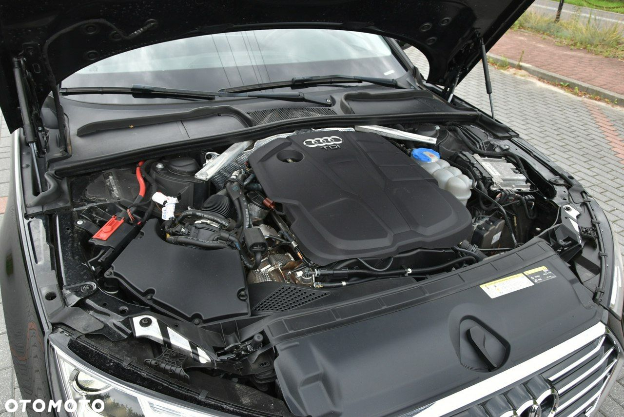 Audi A4 2.0 TDI Design S tronic - 30