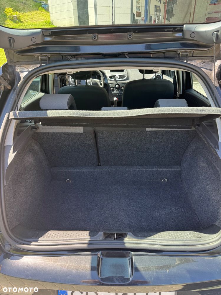 Renault Clio - 15