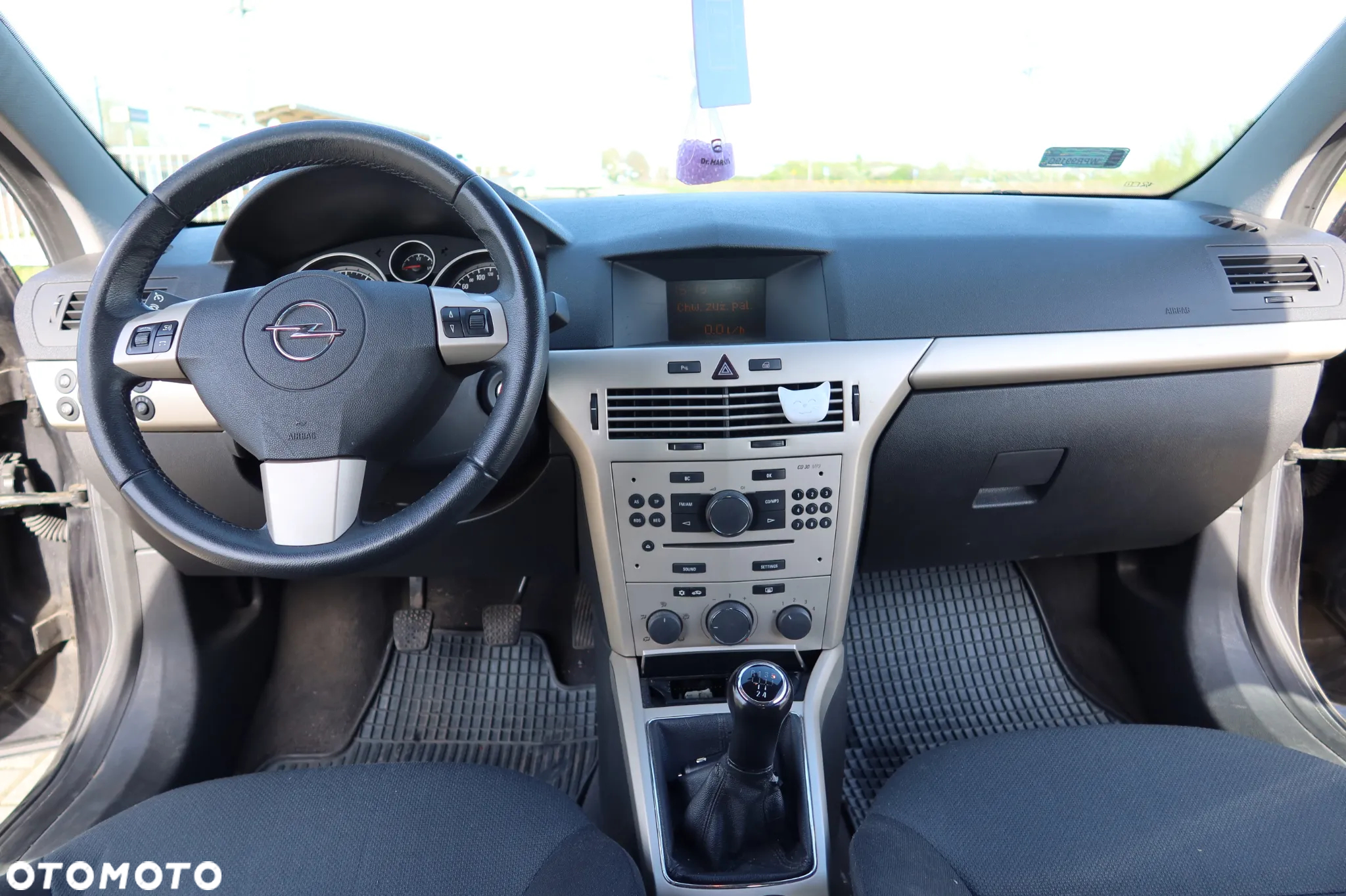 Opel Astra GTC 1.6 - 15