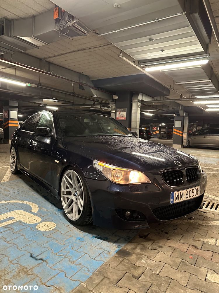 BMW Seria 5 530i - 23