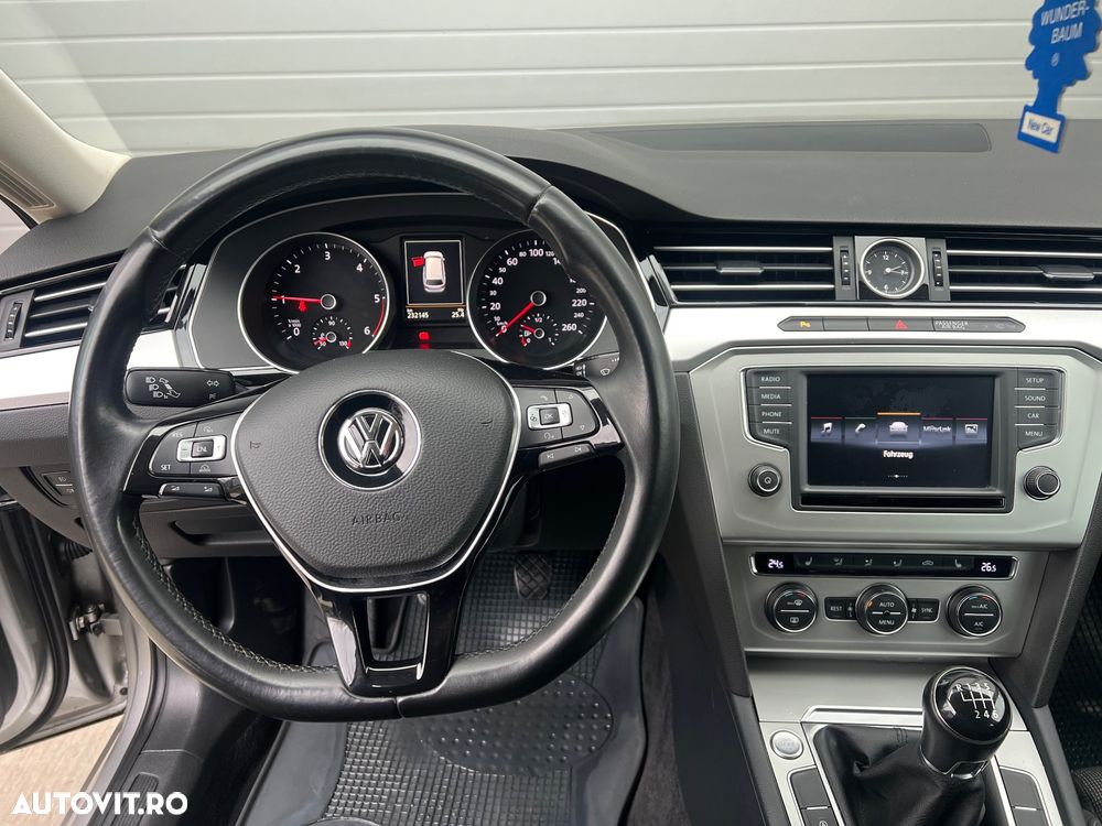 Volkswagen Passat Variant 2.0 TDI (BlueMotion Technology) Comfortline - 16