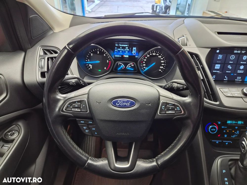 Ford Kuga 2.0 TDCi 4WD Powershift Titanium - 17