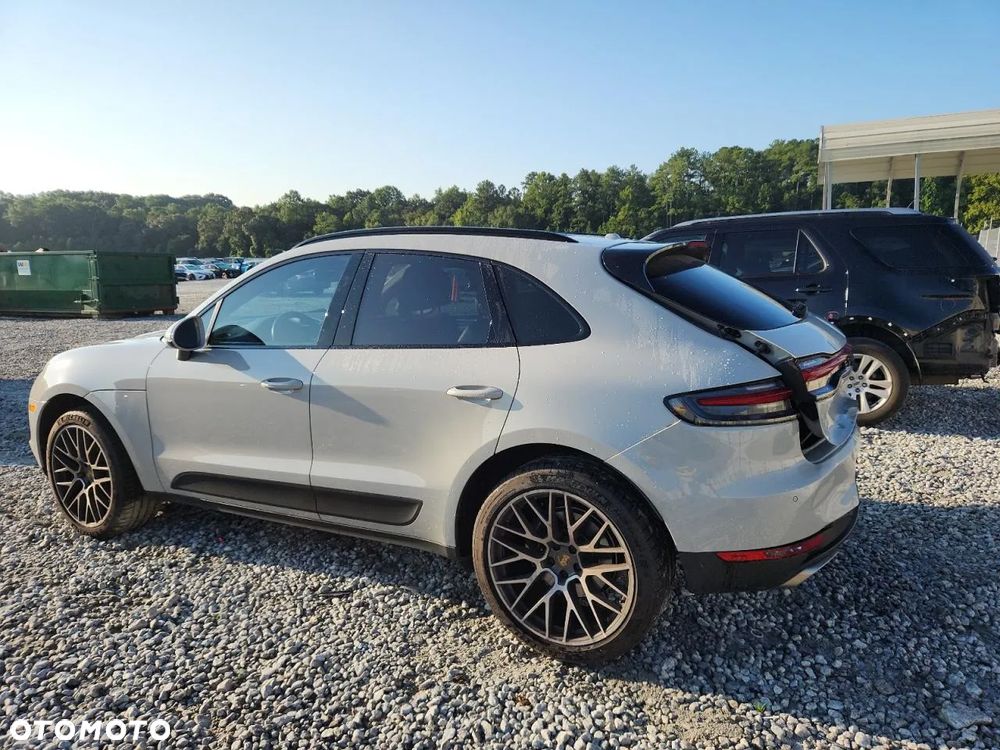Porsche Macan - 3