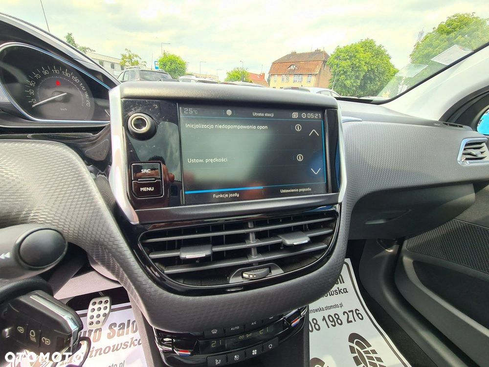 Peugeot 2008 1.2 Pure Tech GPF Crossway S&S - 17