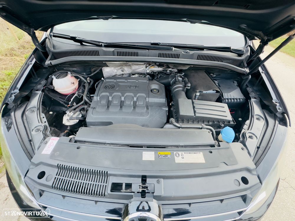 VW Sharan 2.0 TDI Blue Highline DSG - 6