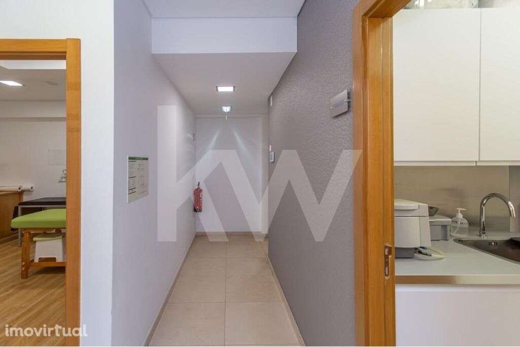 Clinica Dentária Equipada| OEIRAS | Oportunidade Única de Investimento - Grande imagem: 5/28