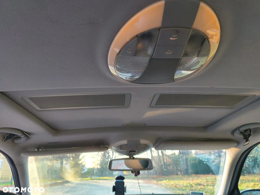 Mercedes-Benz Klasa E - 11