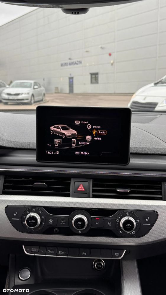 Audi A4 Limousine 2.0 TDI Design S tronic - 19