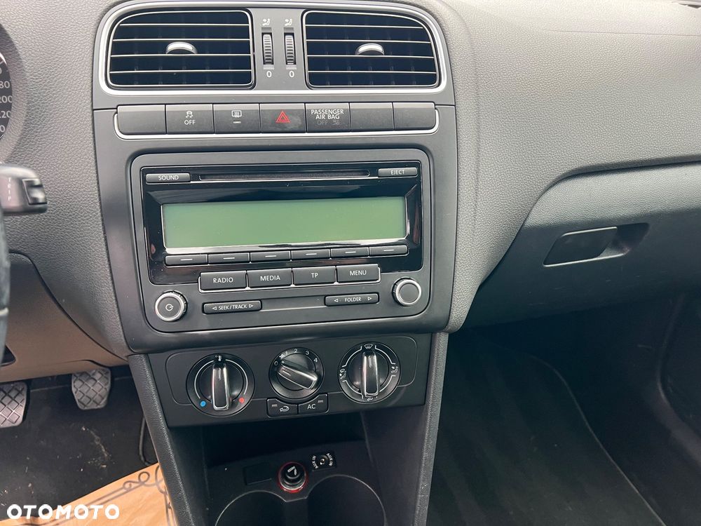 Volkswagen Polo 1.4 16V Comfortline - 7