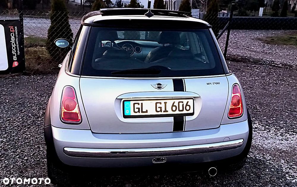 MINI Cooper Seven - 4