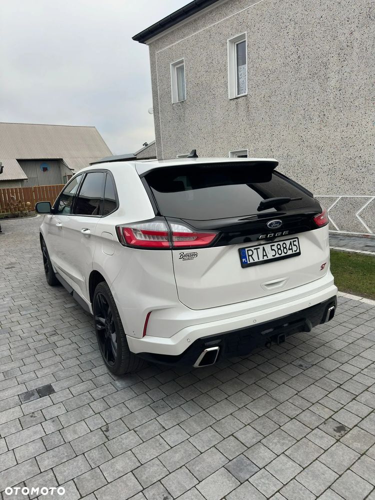 Ford Edge - 2