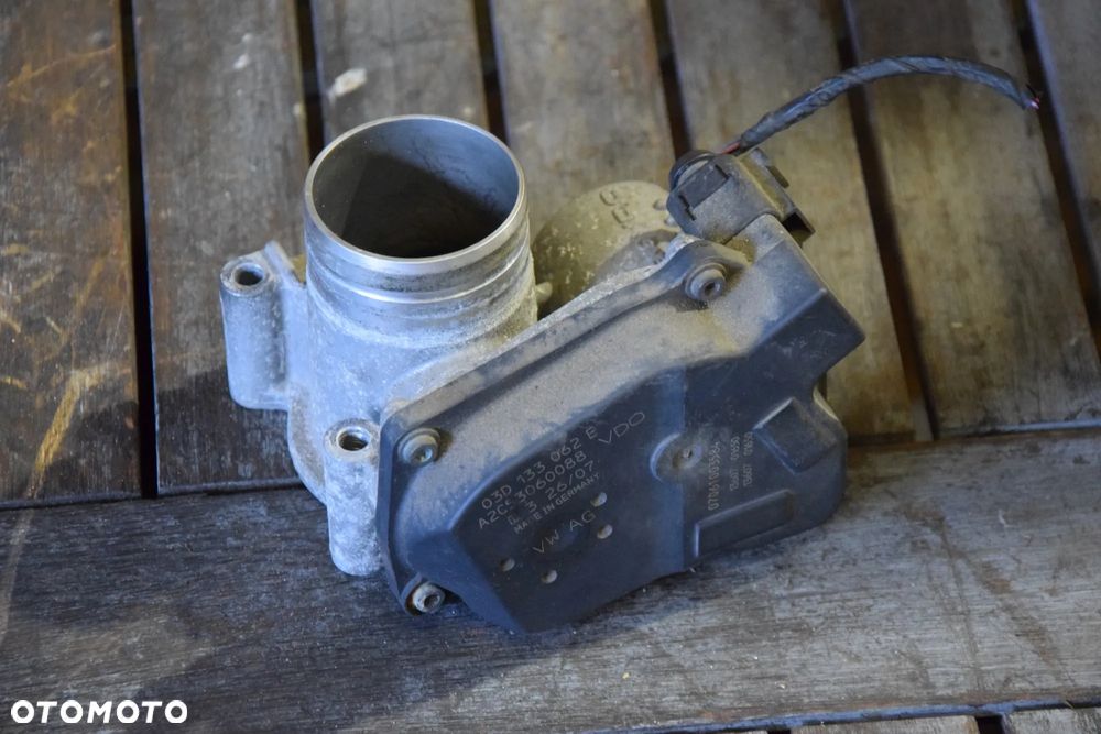 VW Polo IV 9N Przepustnica 1.2 6V 03D133062E Ibiza Fabia Fox - 1