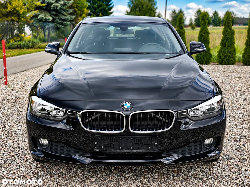 BMW Seria 3 320d Efficient Dynamics - 2