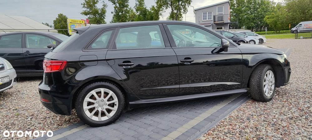 Audi A3 Sportback - 13