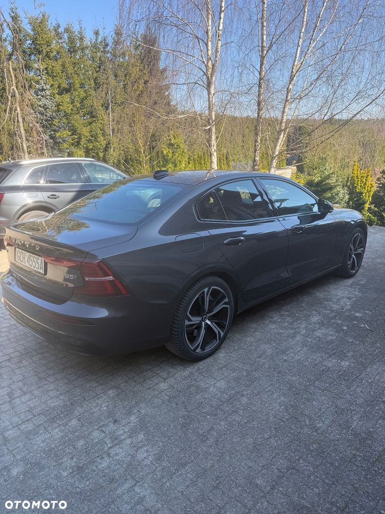 Volvo S60 B5 B AWD Ultimate Dark - 5
