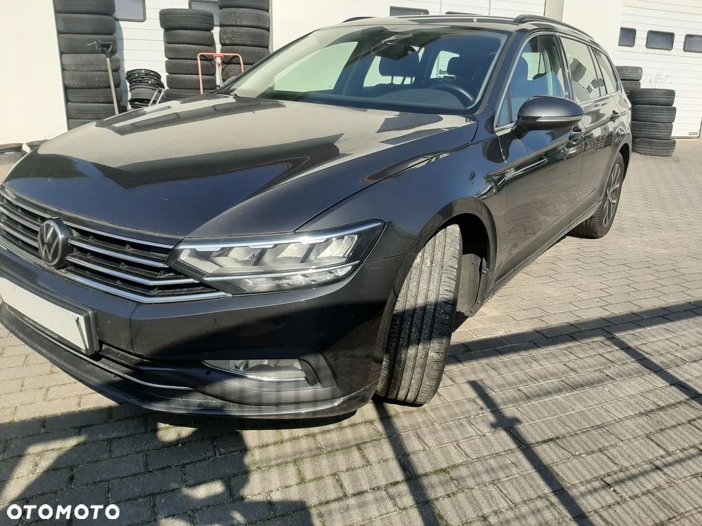 Volkswagen Passat 2.0 TDI EVO Business DSG - 33