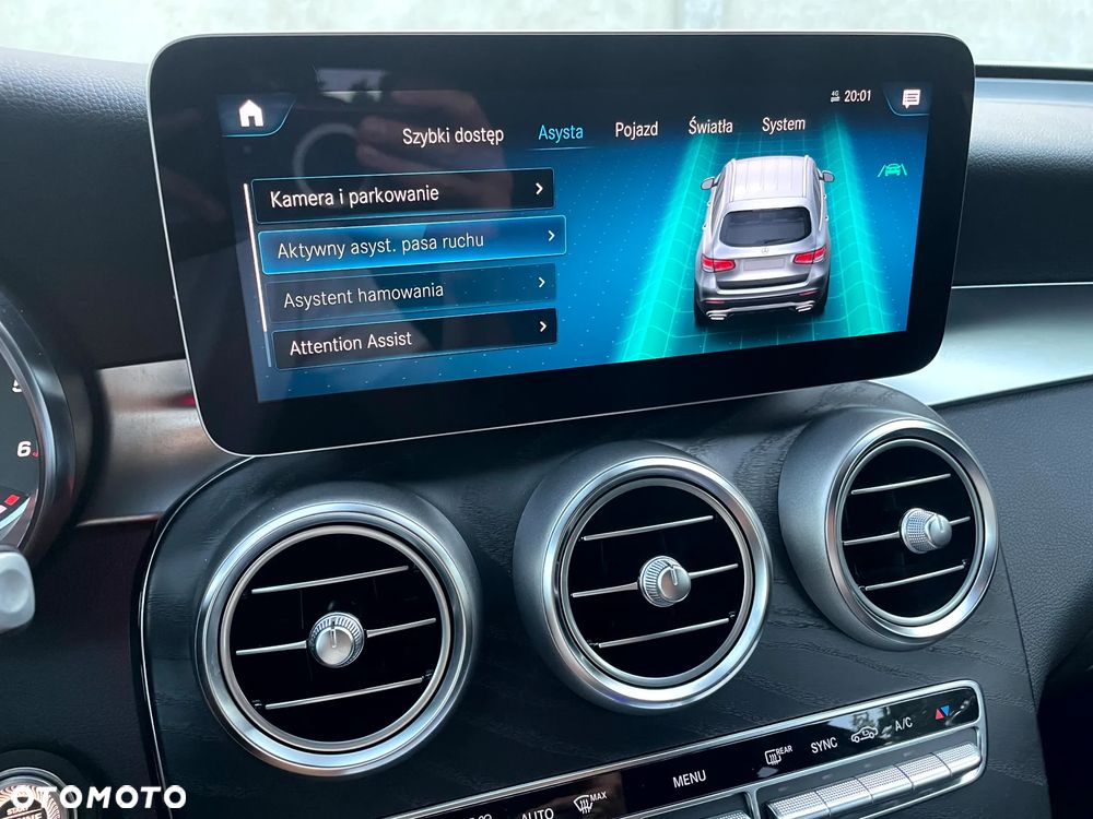 Mercedes-Benz GLC 220 d 4Matic 9G-TRONIC AMG Line - 31