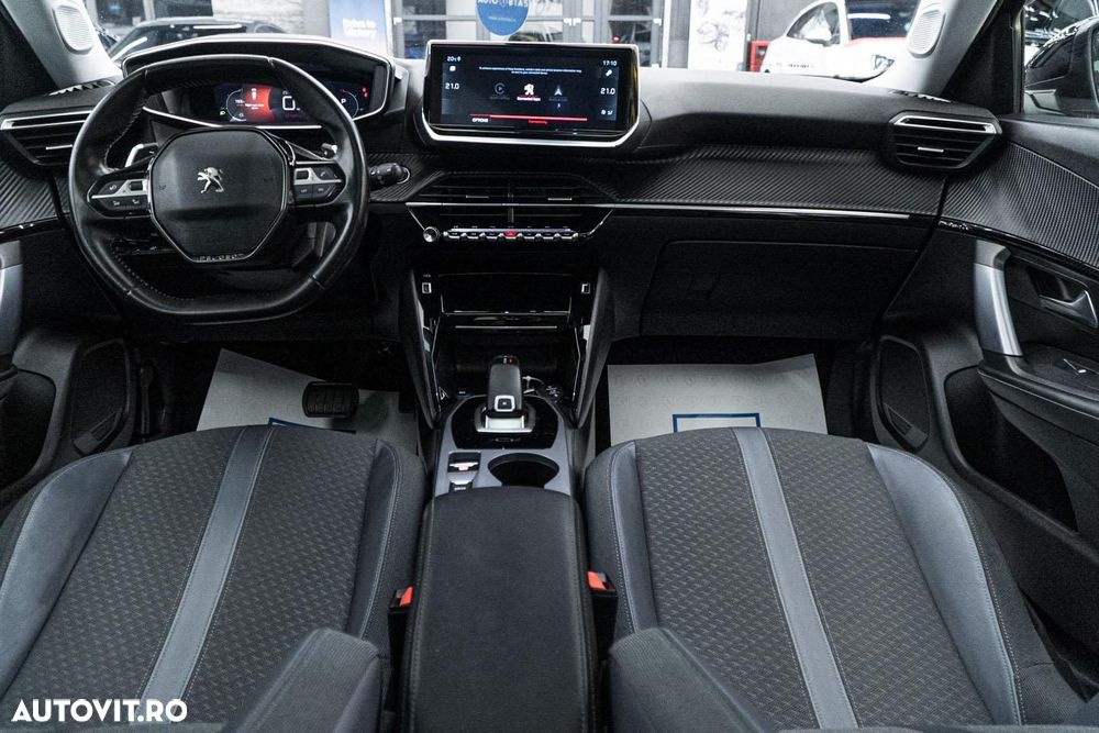 Peugeot 2008 1.2 PureTech EAT8 STT Allure Pack - 29