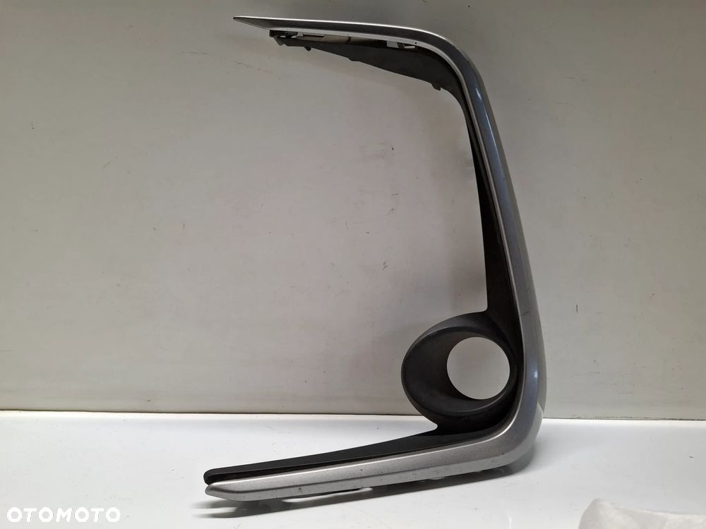 LISTWA ZDERZAKA LEWA TOYOTA COROLLA E21 SEDAN 19- 52126-02380 SLASK WYSYLKA VAT - 1