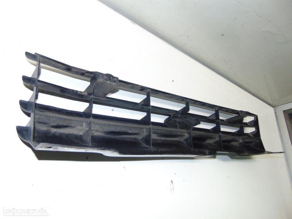 Ford Cortina MK 5 - grelha frontal - 2