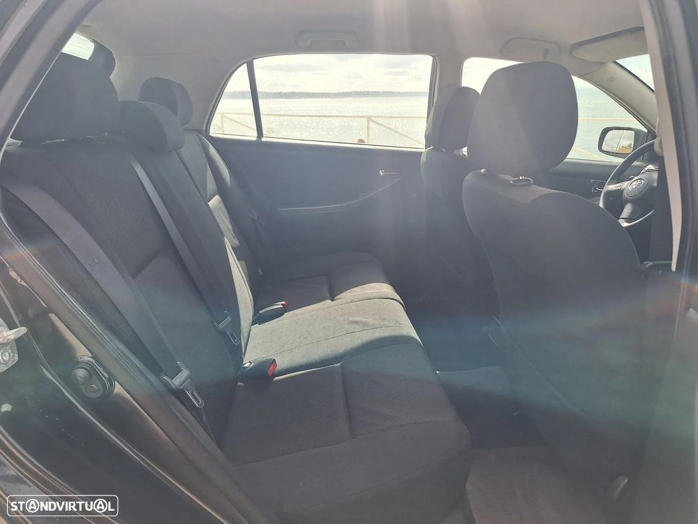 Toyota Corolla 1.4 D-4D MMT Sol - 14