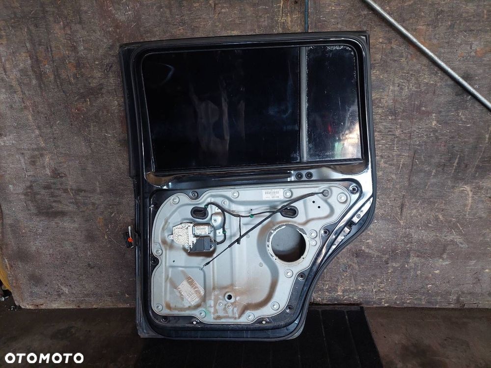 DRZWI KOMPLETNE PRAWY TYŁ VOLKSWAGEN TOURAN I LC9Z - 8