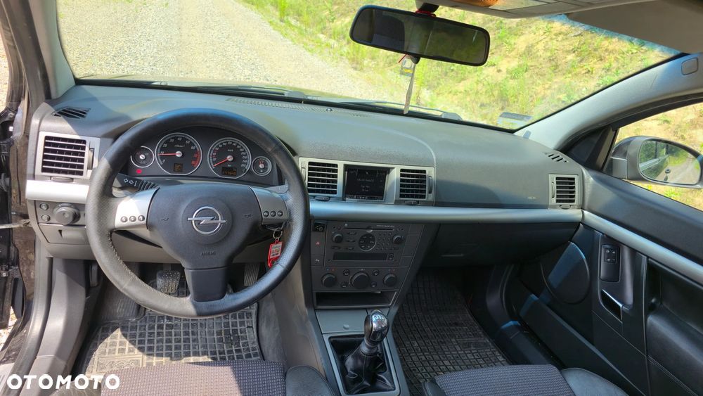 Opel Signum 2.0 T - 13