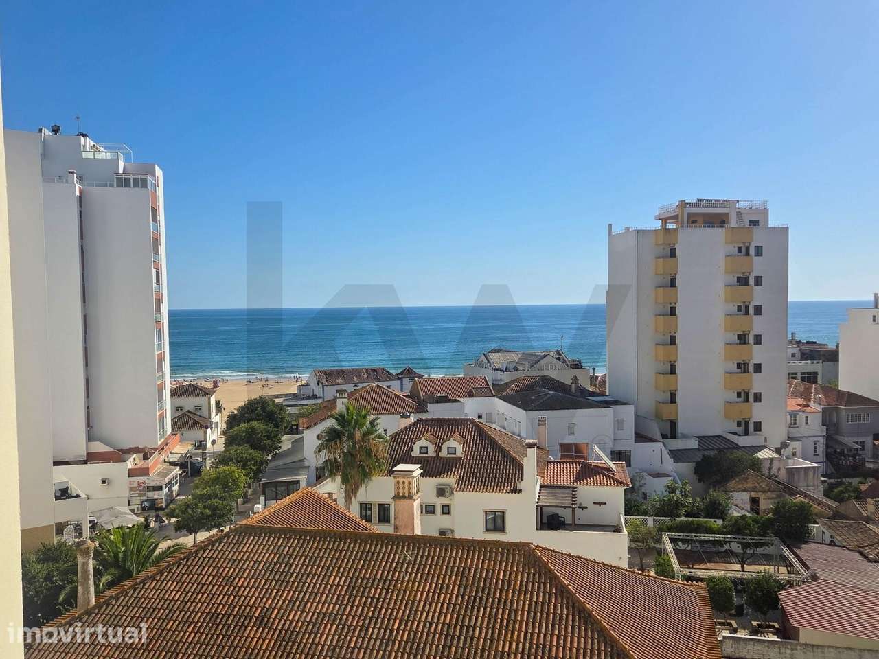 Apartamento T1+1 com vista para o mar, a 3 minutos a pé da Praia da Ro - Grande imagem: 4/26