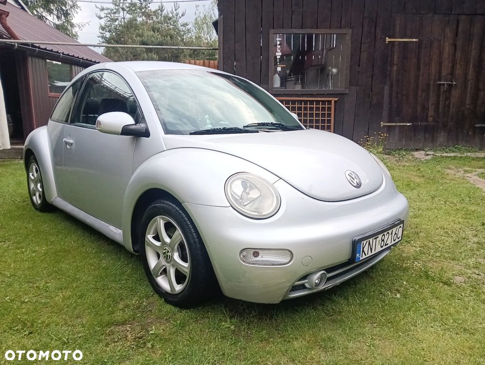 Volkswagen New Beetle - 2