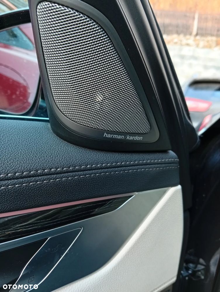 BMW Seria 7 740Li - 14