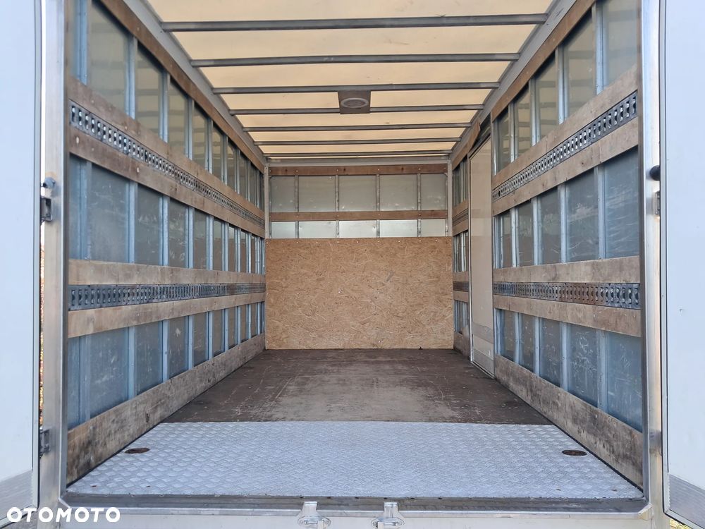 Iveco 50C15 KONTENER + WINDA 8-palet Salon Polska - 24