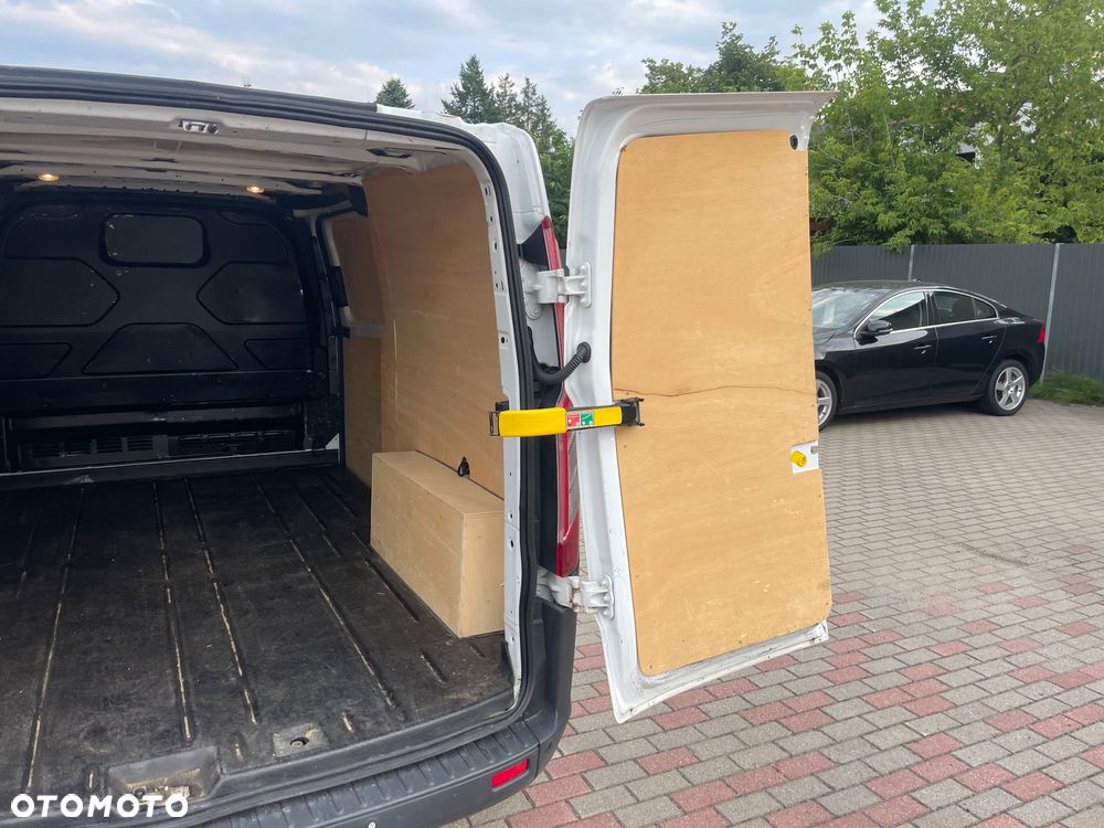 Ford Transit Custom - 23