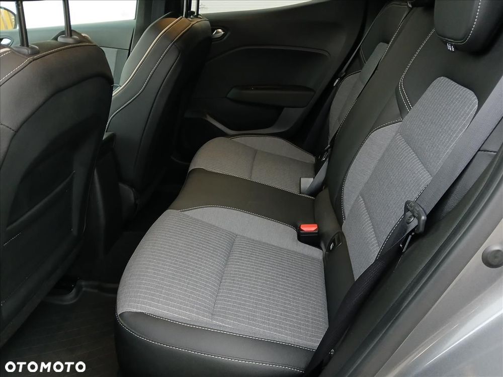 Renault Clio 1.0 TCe Techno - 10