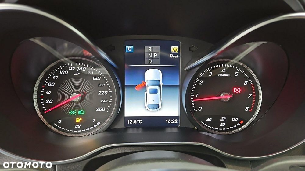 Mercedes-Benz GLC - 14