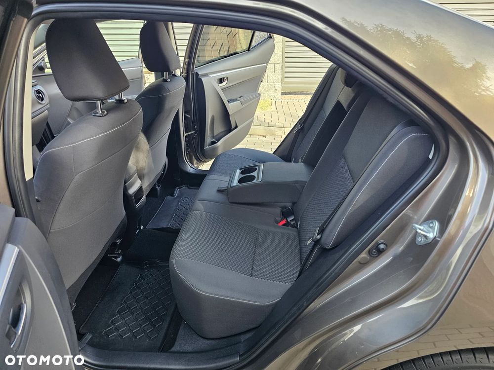 Toyota Corolla 1.6 Comfort - 10